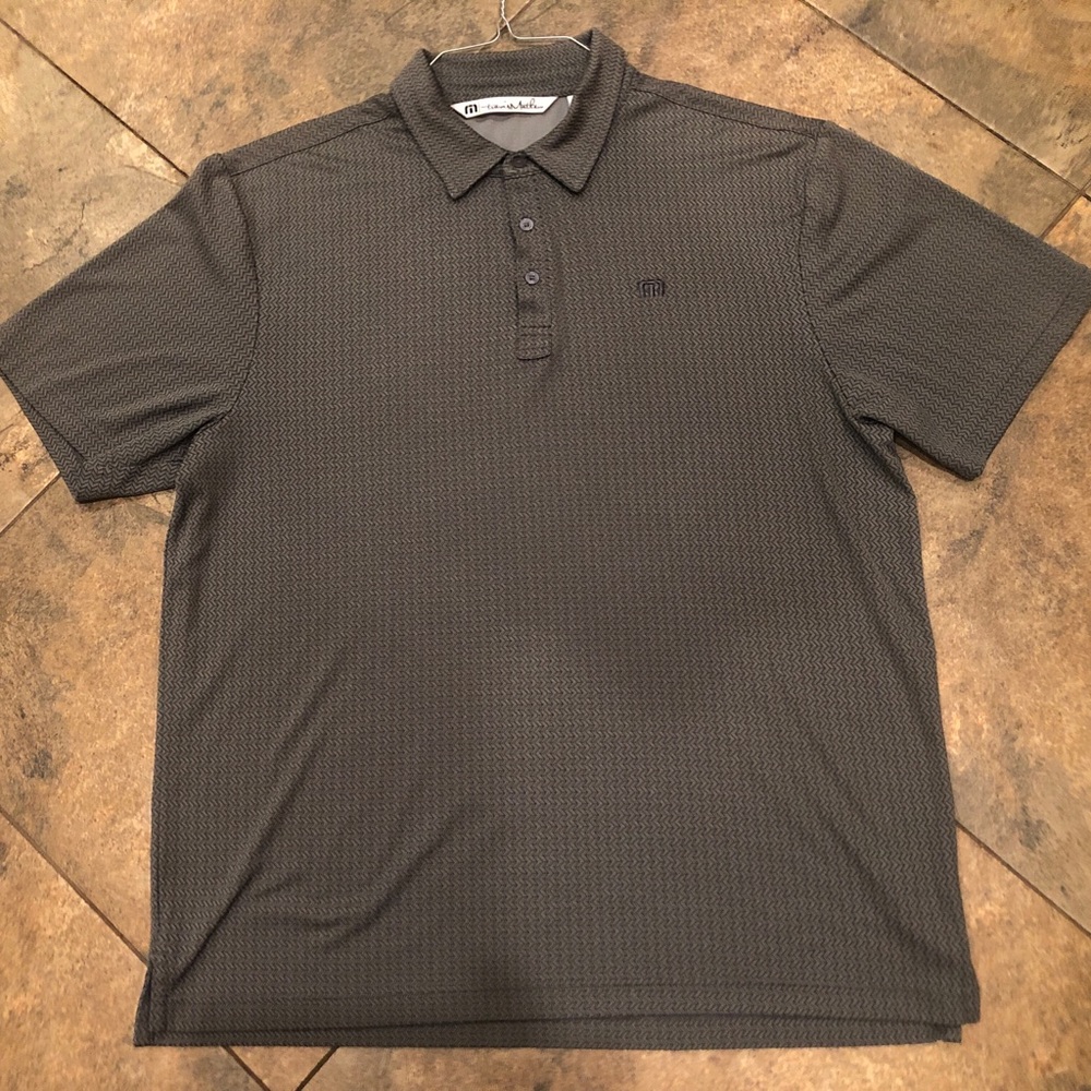 Travis Mathew Shirt Mens Large 
Gray/green herringbone pattern
100% Polyester